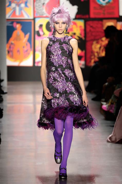 Anna Sui .